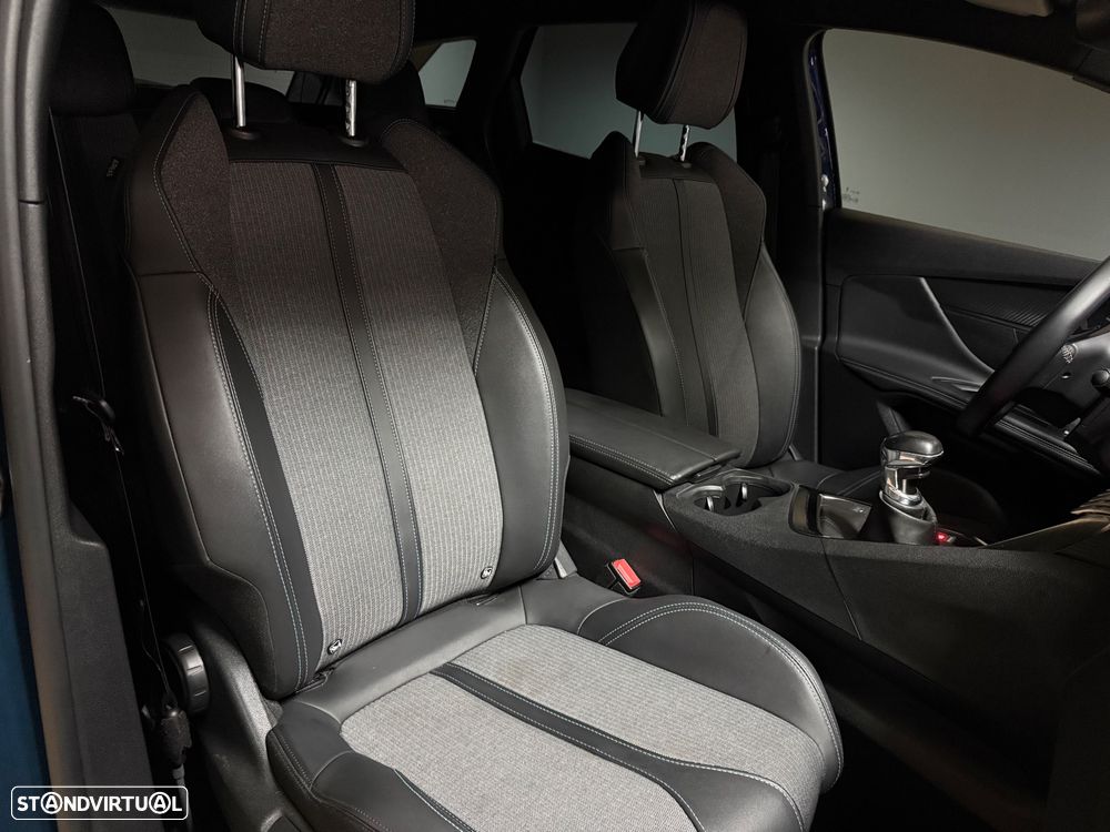Peugeot 3008 PureTech 130 Stop & Start GPF Allure - 14