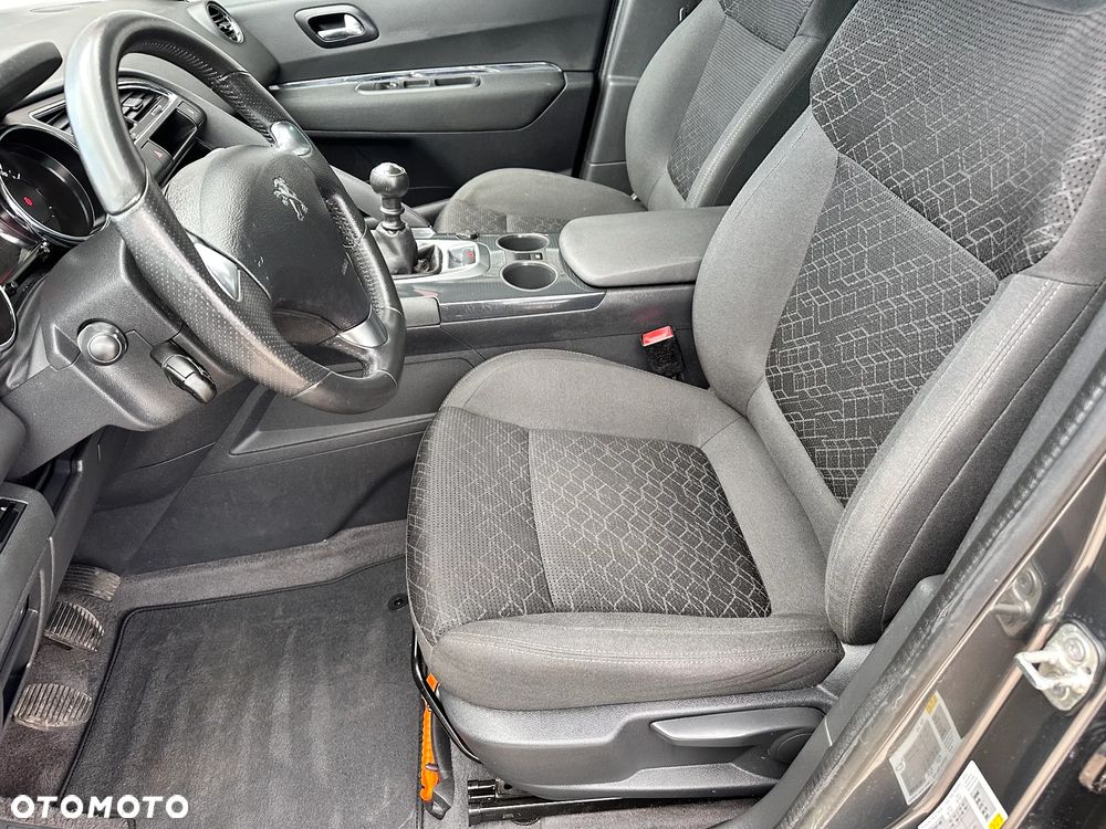Peugeot 3008 - 29