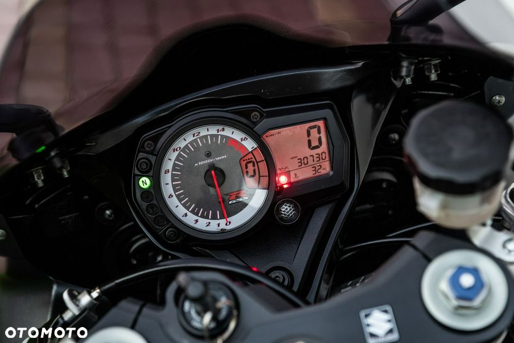 Suzuki GSX-R - 7