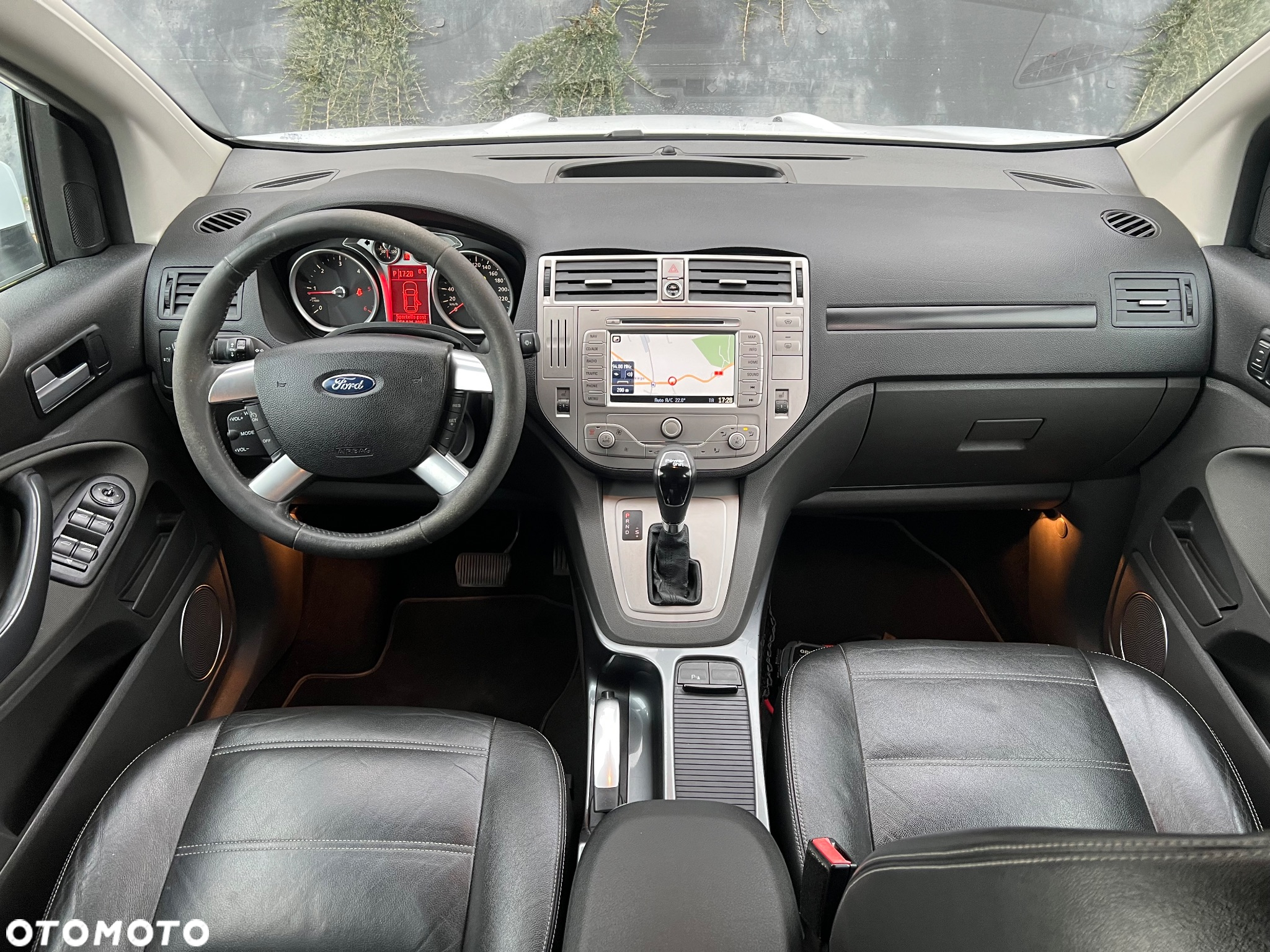 Ford Kuga 2.0 TDCi 4x4 Titanium - 19