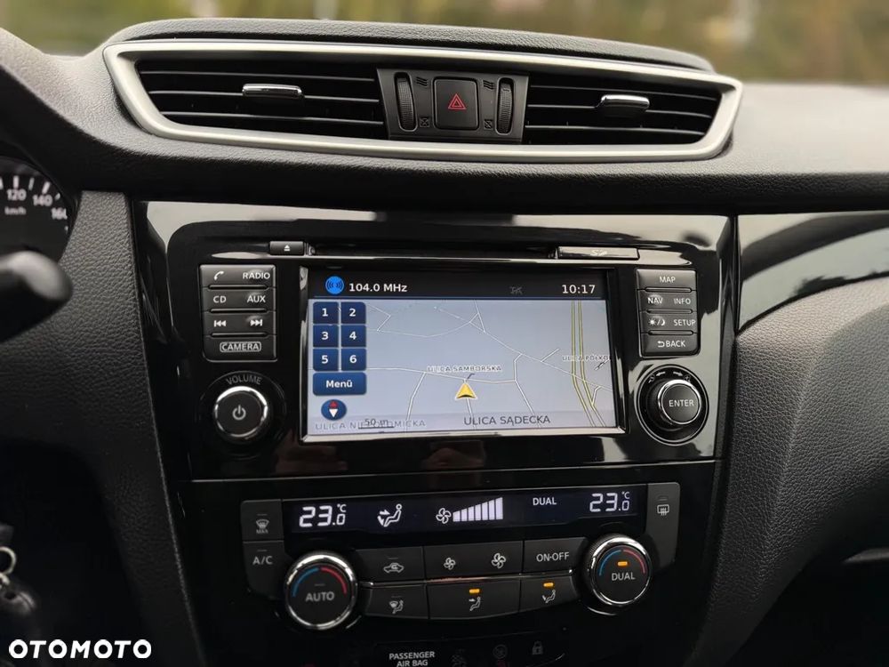 Nissan Qashqai 1.2 DIG-T Xtronic TEKNA - 23