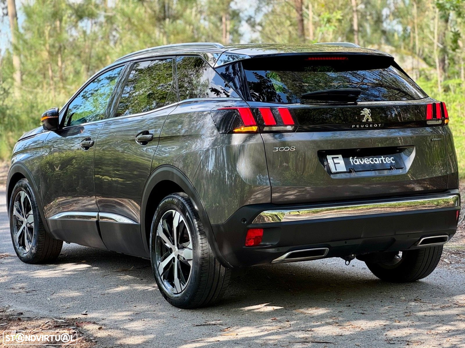 Peugeot 3008 1.6 BlueHDi GT Line Grip Control EAT6 - 20