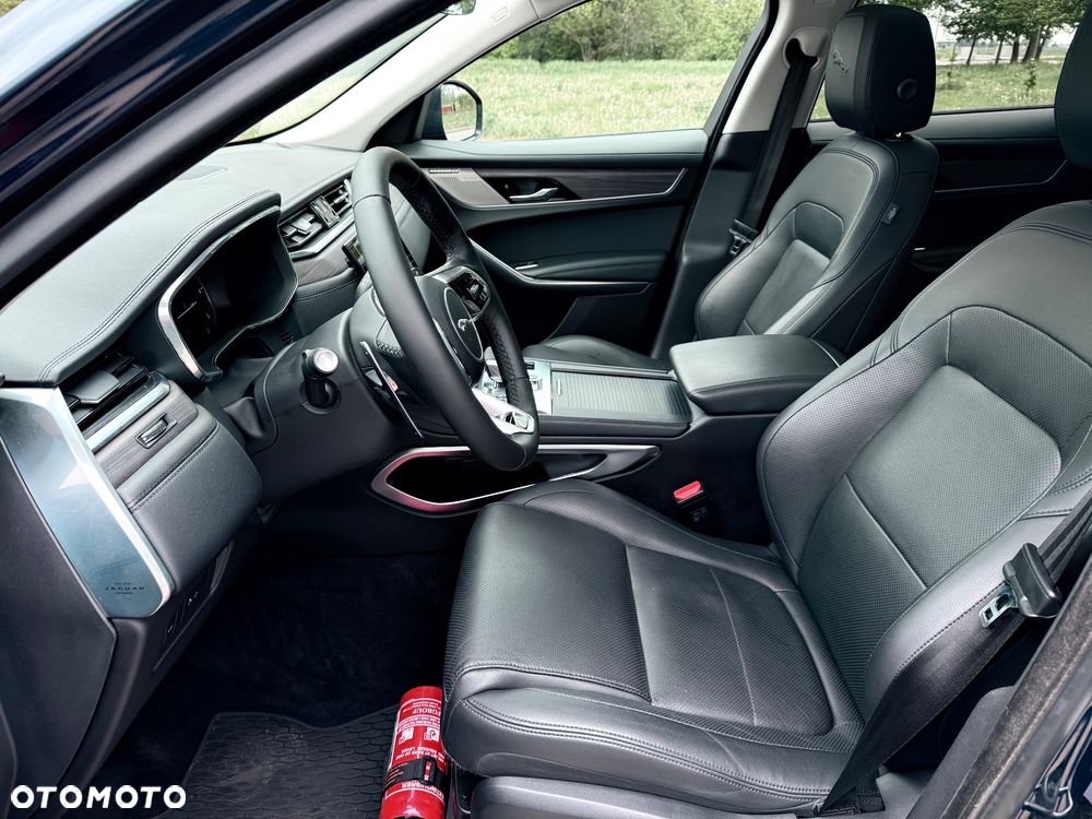 Jaguar F-Pace 2.0 D200 mHEV AWD SE - 16