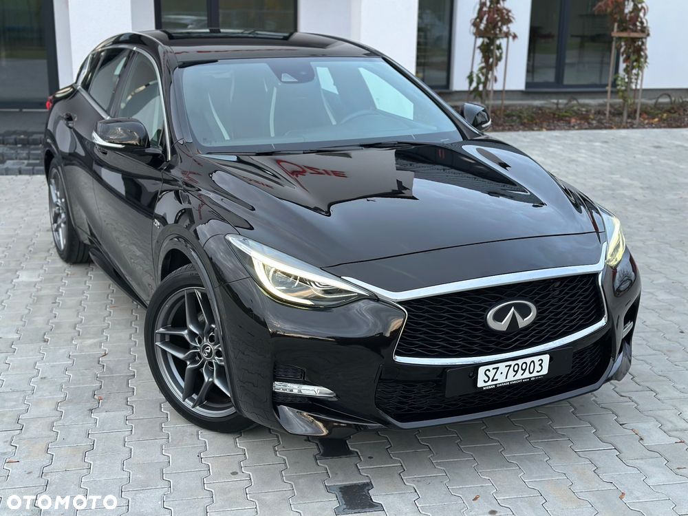 Infiniti Q30 2.0t DCT AWD Sport City Black - 7