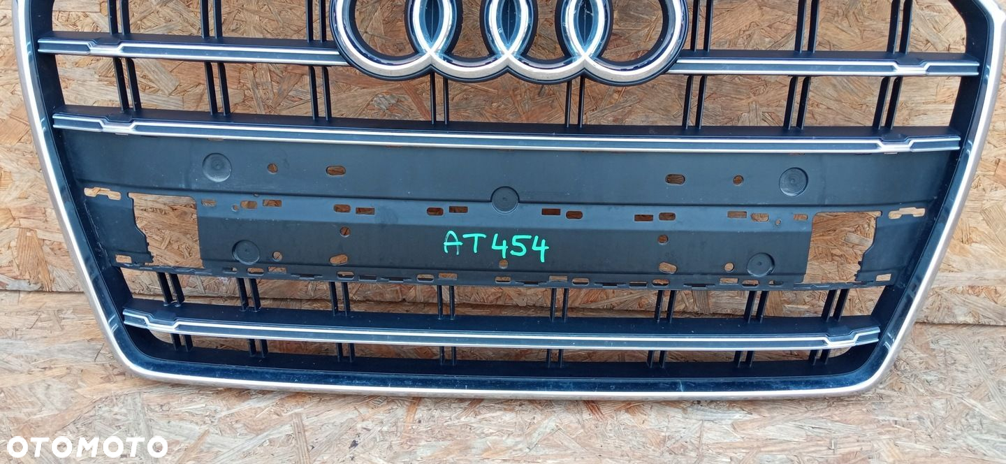 AUDI A6 C7 LIFT 14- ATRAPA KRATKA ŚRODKOWA GRILL ZDERZAKA PRZÓD 4G0853651BP - 4