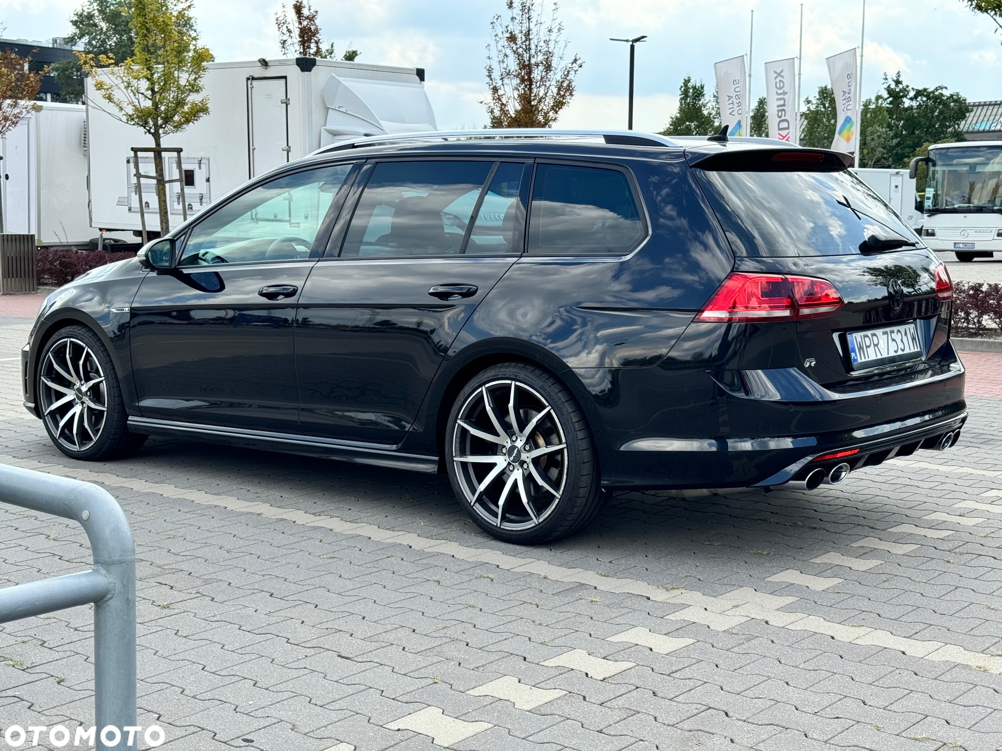Volkswagen Golf Variant R 4Motion BlueMotion Technology DSG - 8