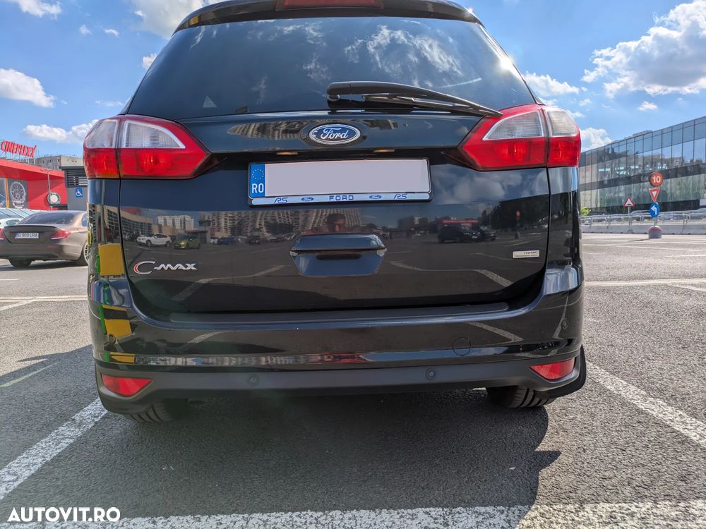 Ford Grand C-Max - 14