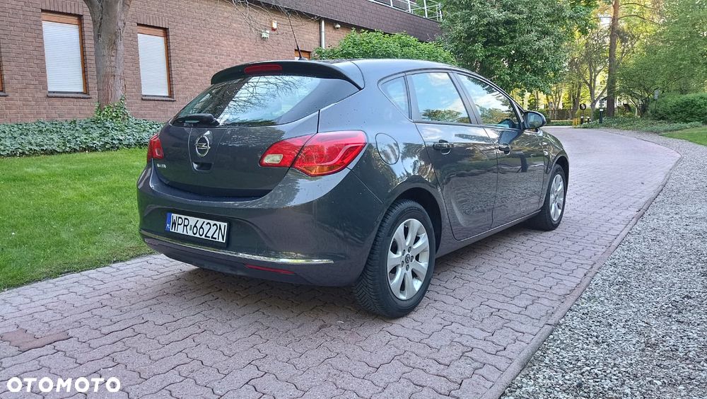 Opel Astra 1.4 T Enjoy EU6 - 5