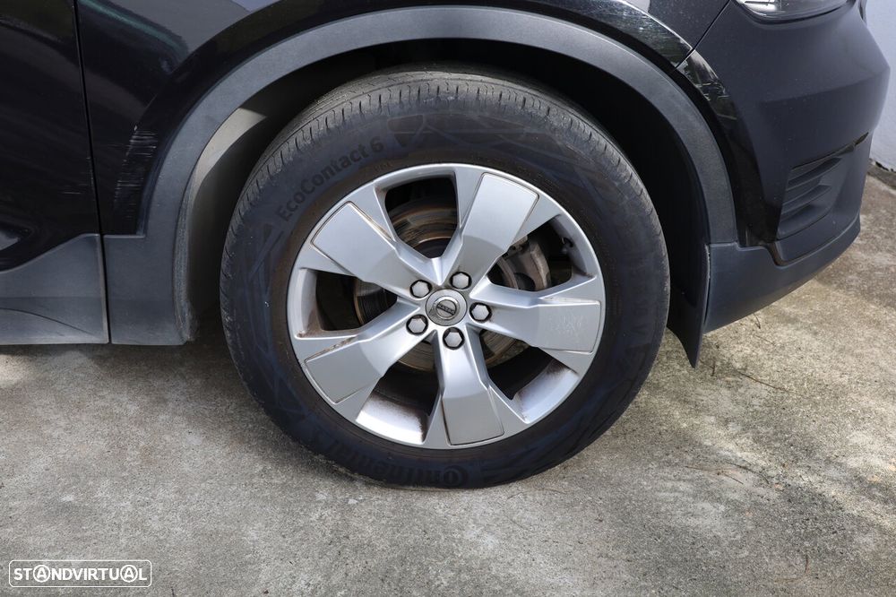 Volvo XC 40 2.0 D3 Momentum Geartronic - 5