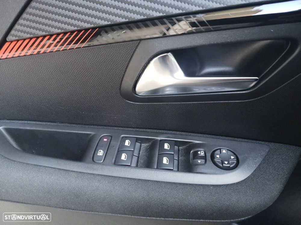 Peugeot 208 1.2 PureTech Active Pack - 24