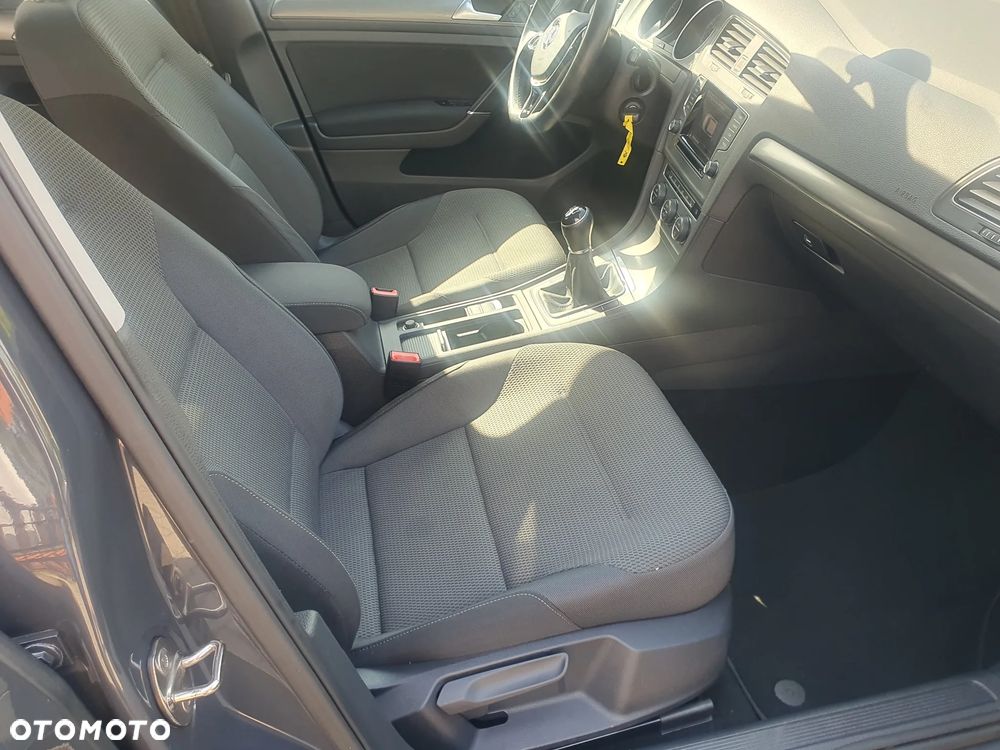 Volkswagen Golf 1.2 TSI BMT Trendline EU6 - 9