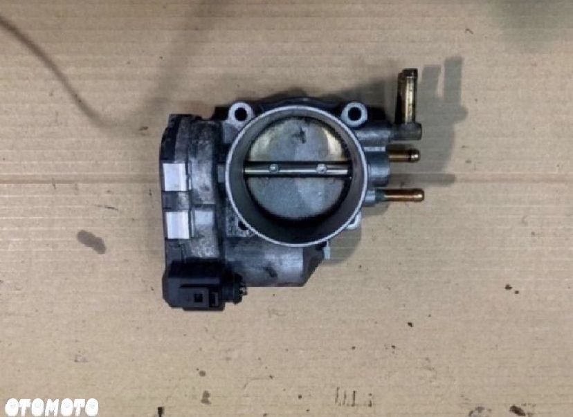 078133062B Przepustnica audi a4 b6 3.0 v6 benzyna - 1