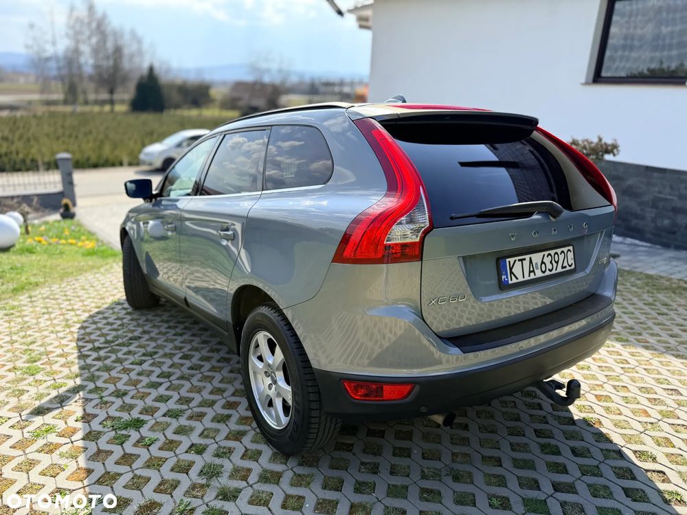 Volvo XC 60 D3 Momentum - 10