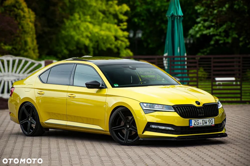Skoda Superb 2.0 TDI DSG Sportline - 32