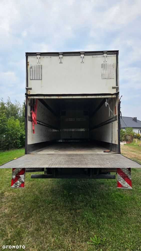 Volvo FN 300 - 10