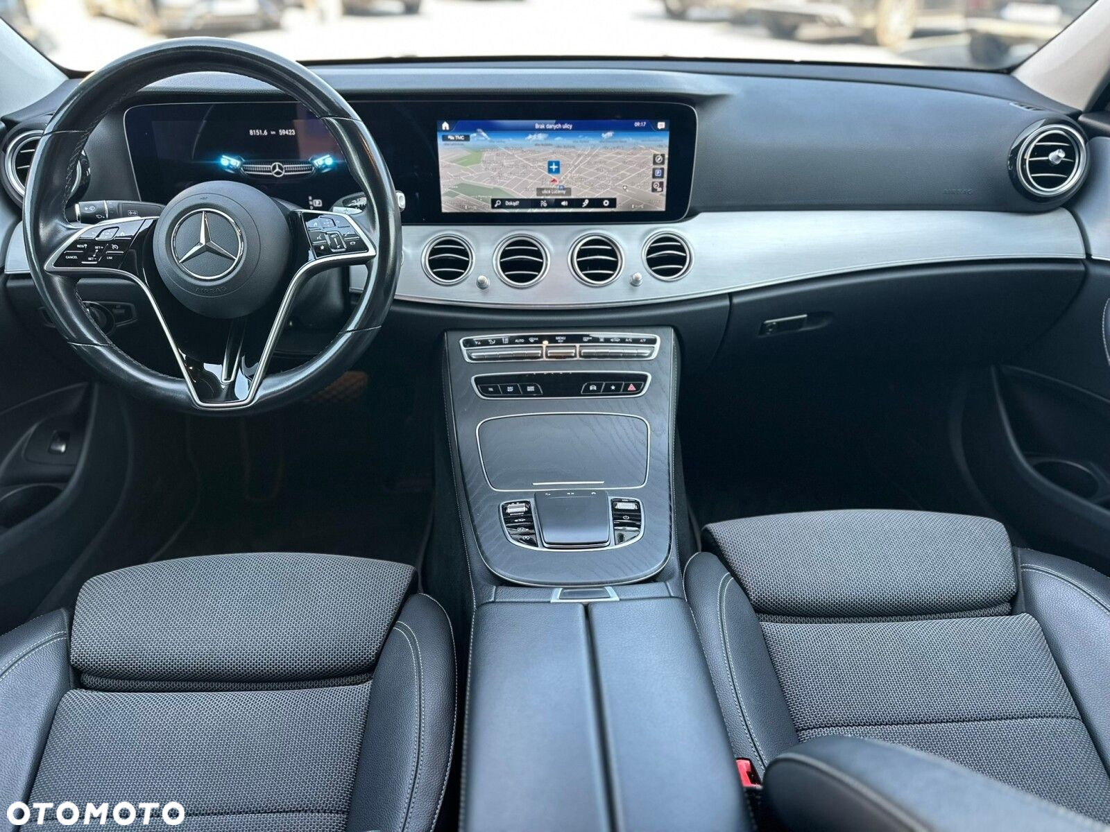 Mercedes-Benz Klasa E - 11