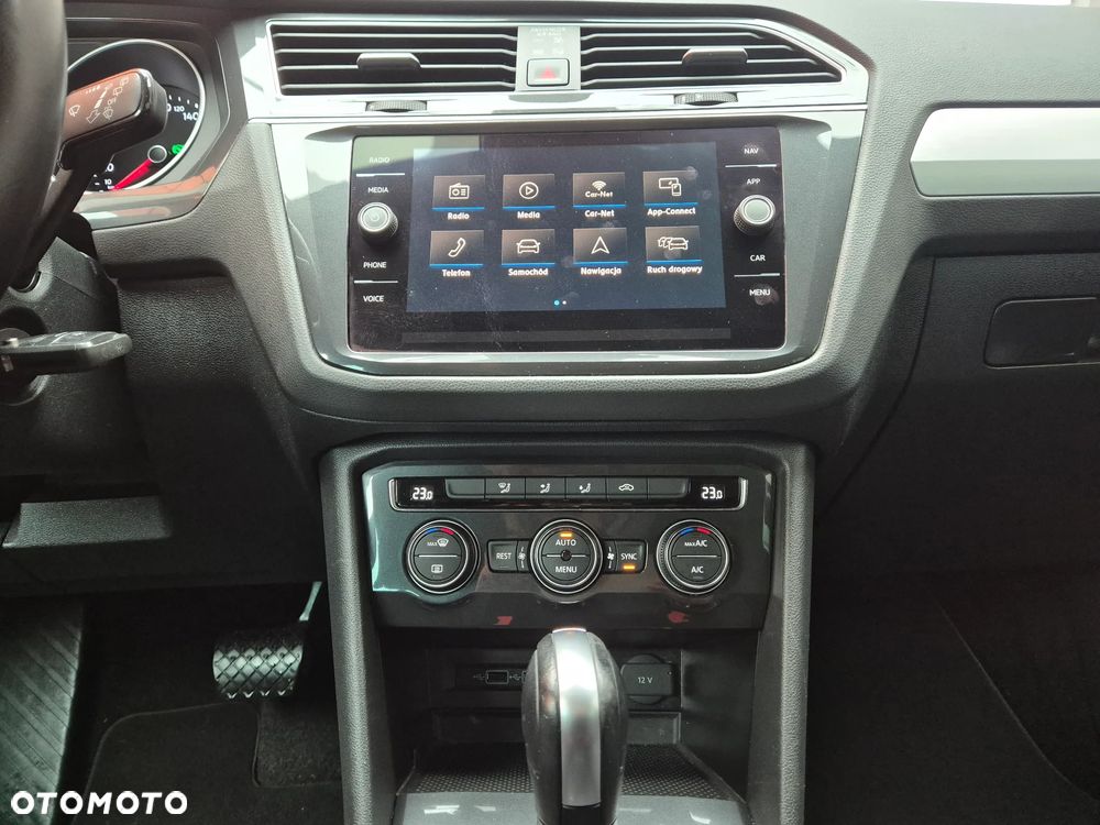 Volkswagen Tiguan 2.0 TDI SCR 4MOTION (BlueMotion Techn.) DSG Trendline - 26