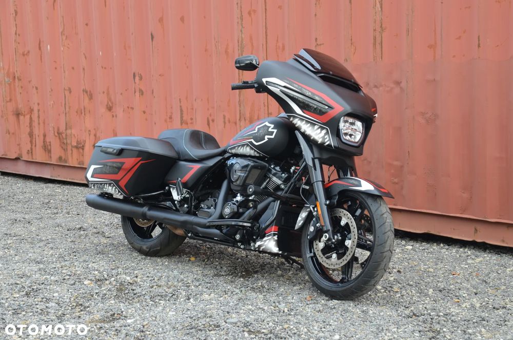 Harley-Davidson Touring Street Glide - 10