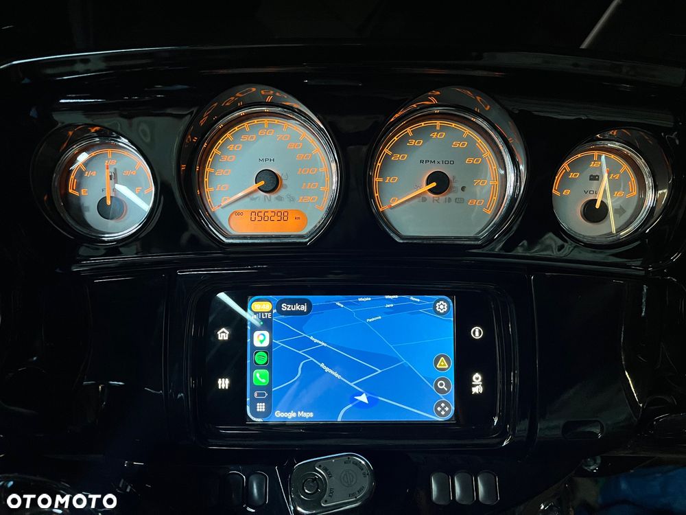 Harley-Davidson Touring Street Glide - 18