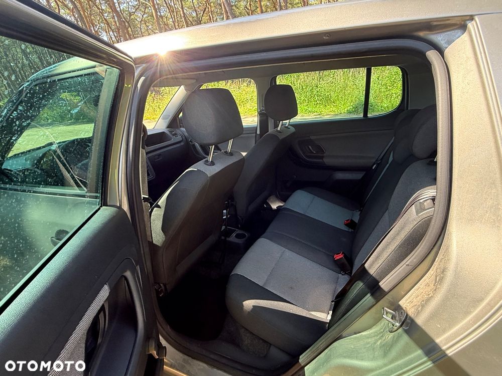 Skoda Fabia 1.4 16V Ambition - 12