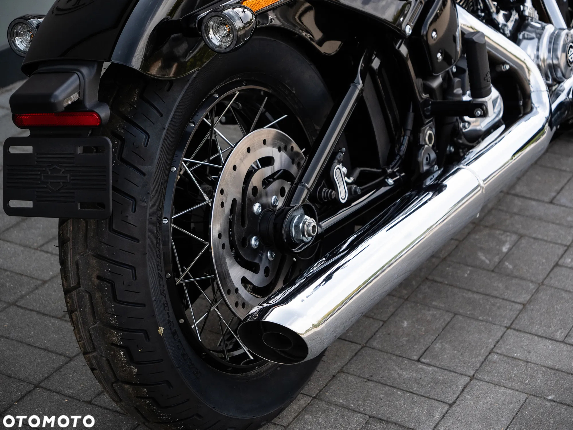 Harley-Davidson Softail Street Bob - 25