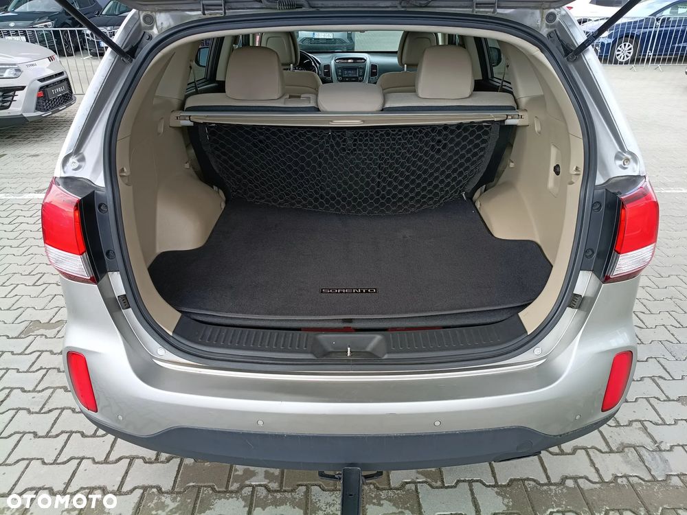 Kia Sorento 2.4 GDI L - 23