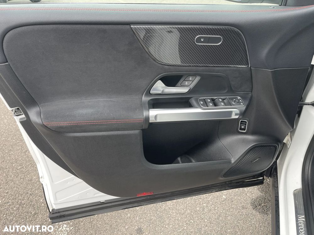 Mercedes-Benz GLB 250 4MATIC 8G-DCT AMG Line - 11