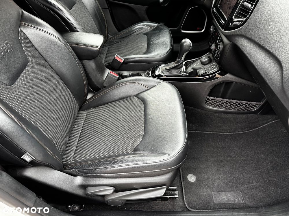 Jeep Compass 2.0 MJD Limited 4WD S&S - 26