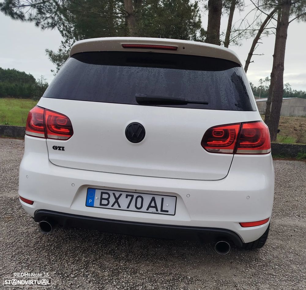 VW Golf 2.0 GTI DSG - 12