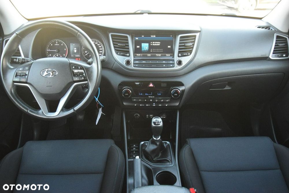 Hyundai Tucson 1.7 CRDI BlueDrive Style 2WD - 34