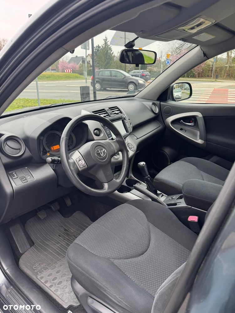 Toyota RAV4 2.0 VVT-i Sol - 16