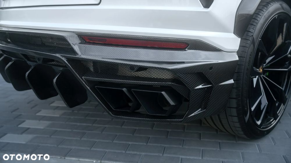 Lamborghini Urus - 9