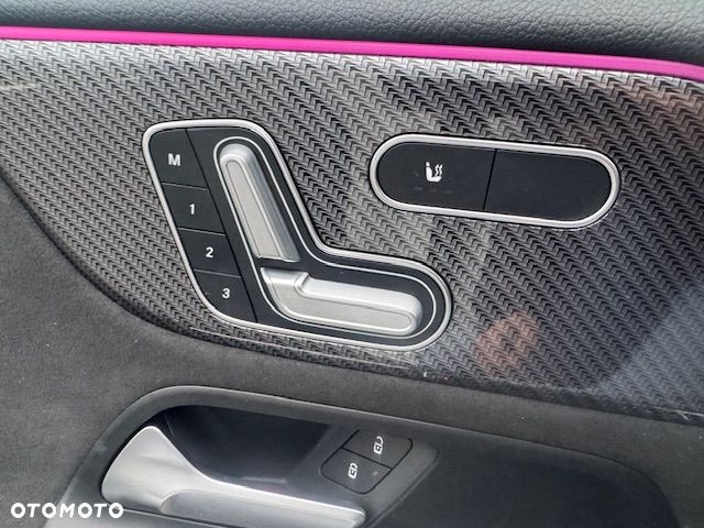 Mercedes-Benz Klasa B - 30