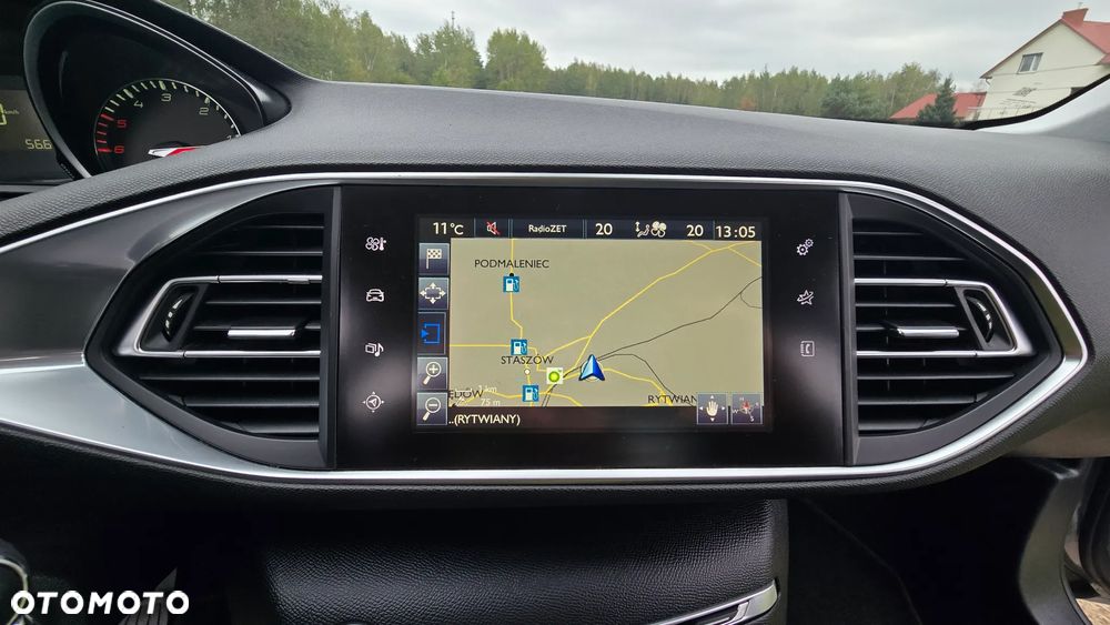 Peugeot 308 1.6 BlueHDi Allure S&S - 32