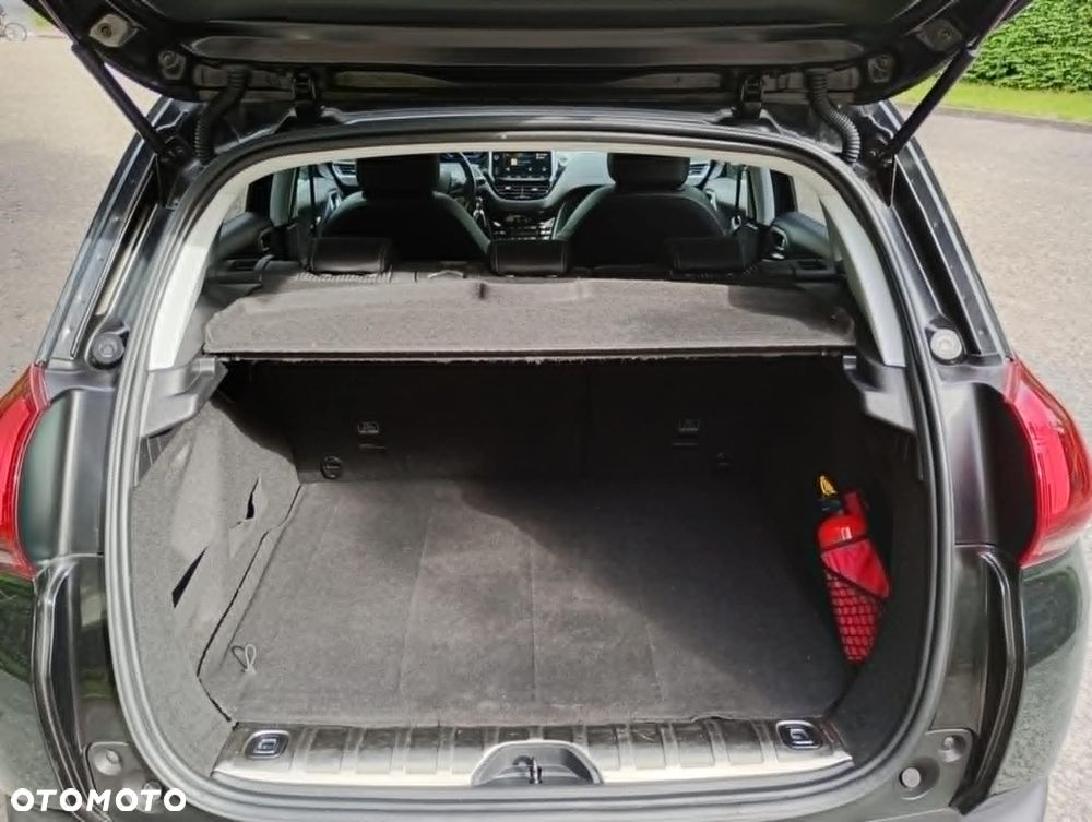 Peugeot 2008 BlueHDi 100 Allure - 15