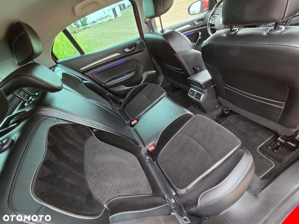Renault Megane TCe 140 GPF INTENS - 11