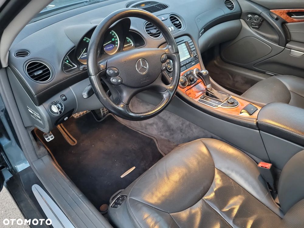 Mercedes-Benz SL - 8