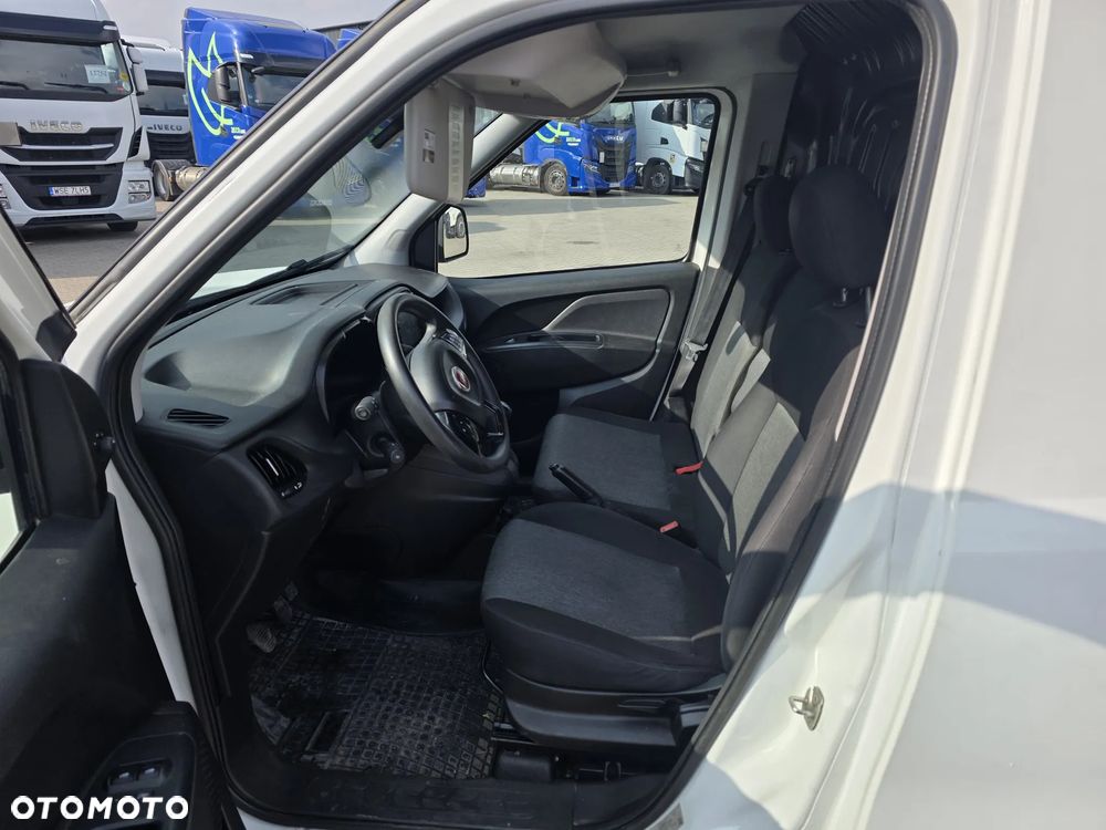 Fiat Doblo Maxi diesel 1,6 105KM blaszak 3 osobowy Krajowy FV23% - 8