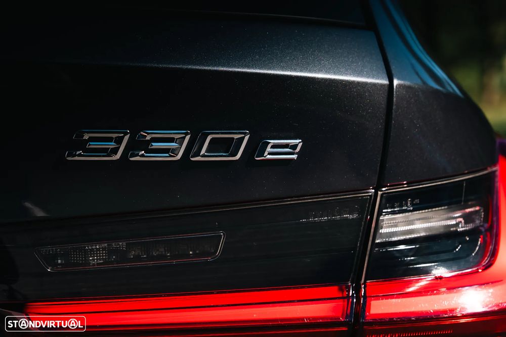 BMW 330 e Aut. Advantage - 4