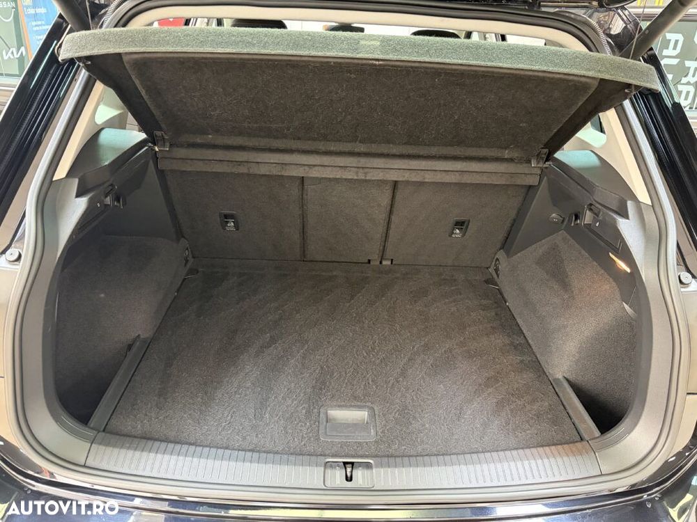 Volkswagen Tiguan - 17