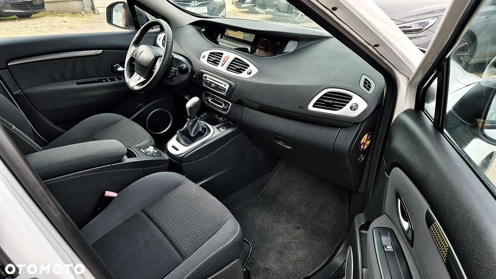 Renault Grand Scenic 2.0 16V 140 CVT Luxe - 36
