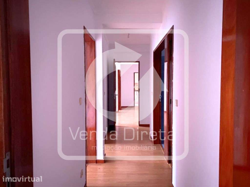 Apartamento T4 com 127 m², varanda e elevador no Pinhal Novo locali... - Grande imagem: 4/22