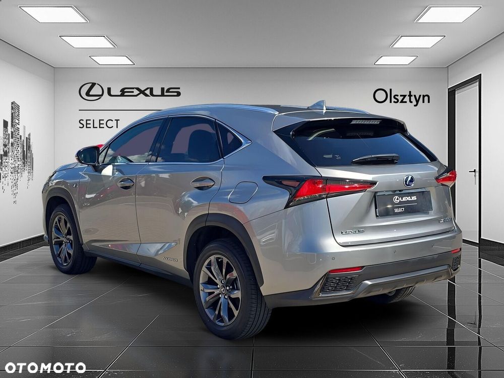 Lexus NX 300h F Sport Edition AWD - 3