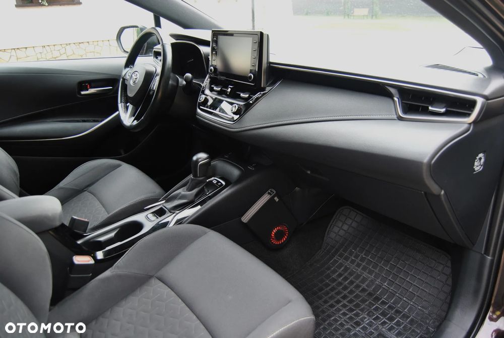 Toyota Corolla 1.8 Hybrid Comfort - 7
