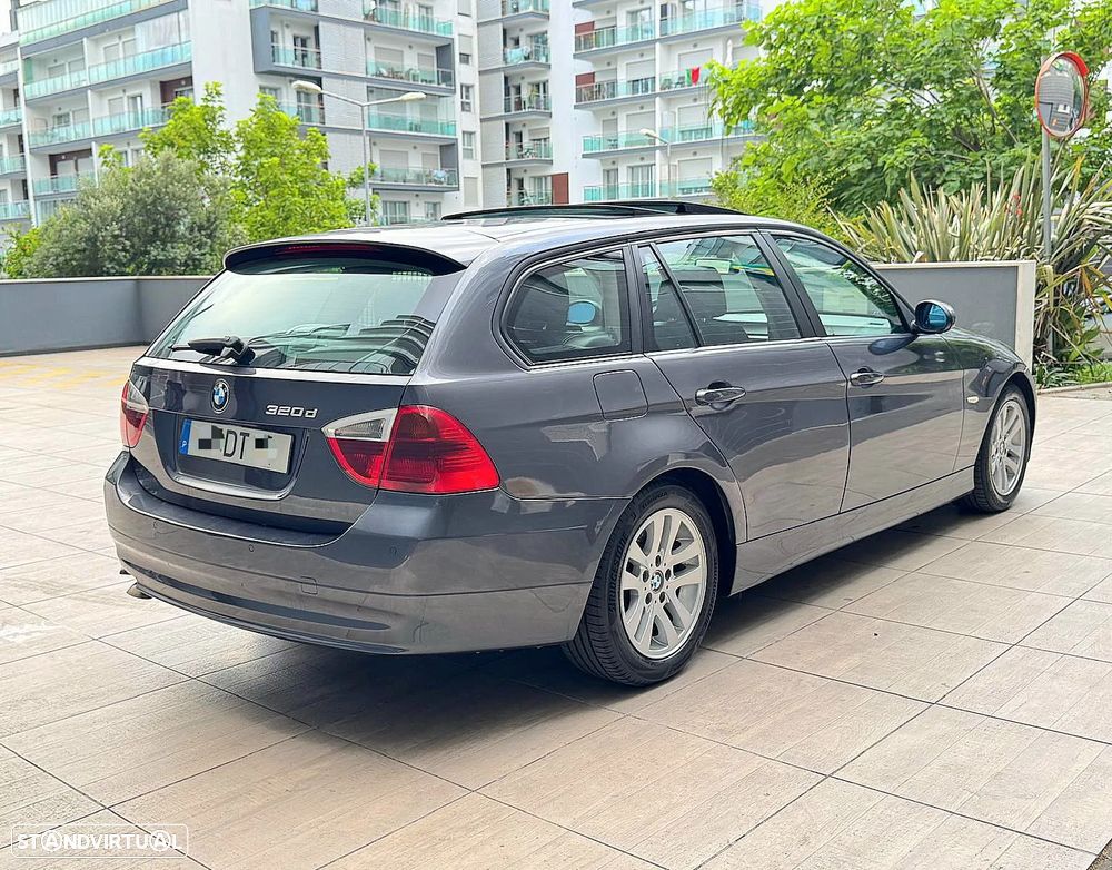BMW 320 dA Exclusive - 22