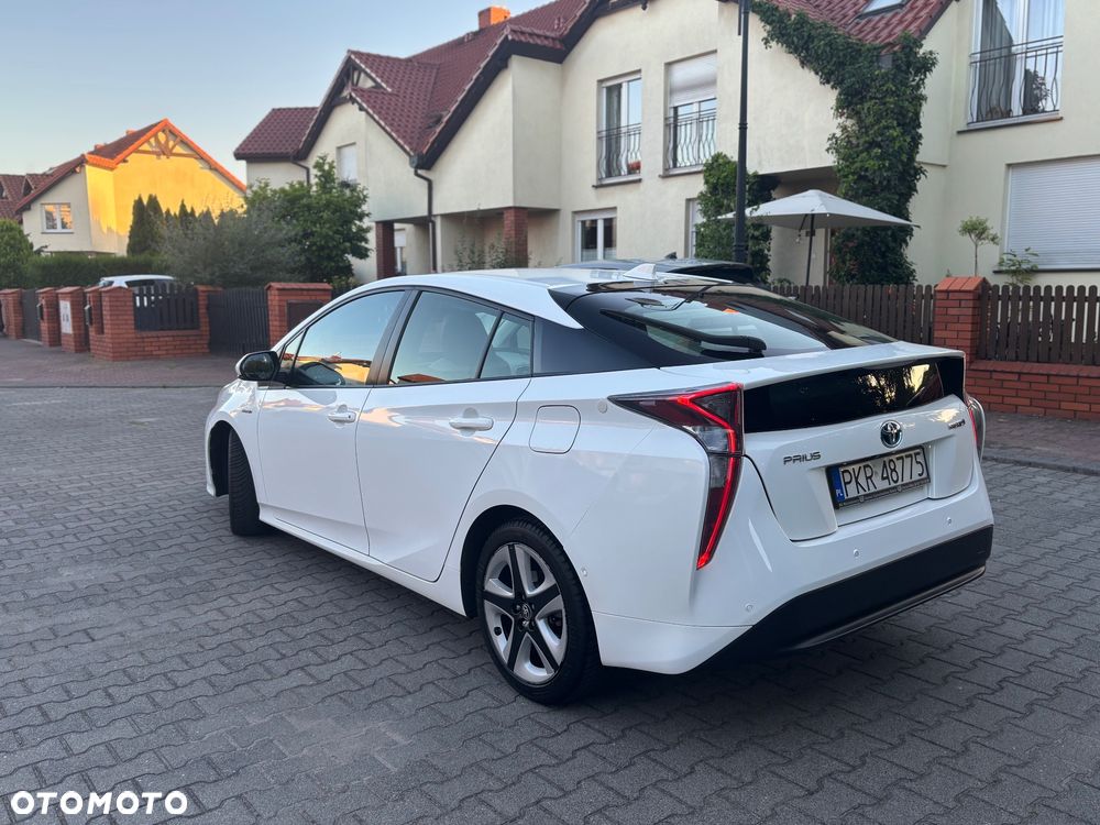 Toyota Prius 1.8 Hybrid Prestige - 6