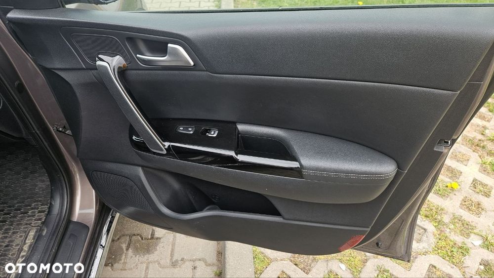 Kia Sportage 1.6 T-GDI Business Line 2WD - 9