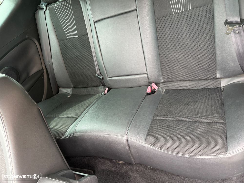 Renault Mégane Coupe 1.5 dCi Dynamique S - 8