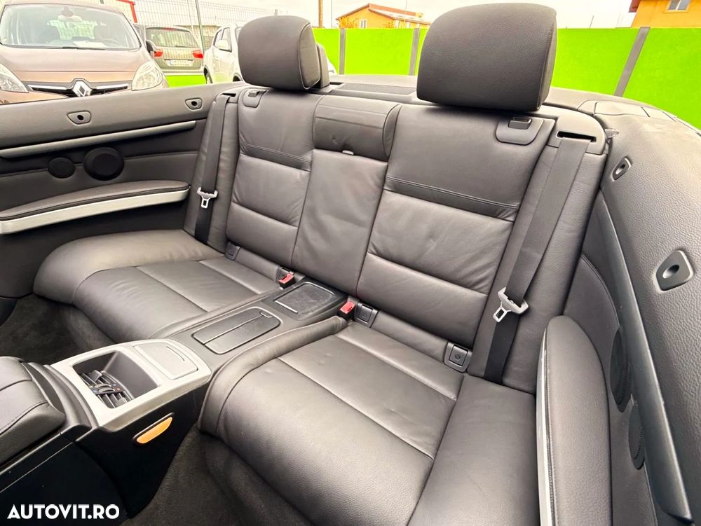 BMW Seria 3 320d DPF Cabrio Aut. - 30