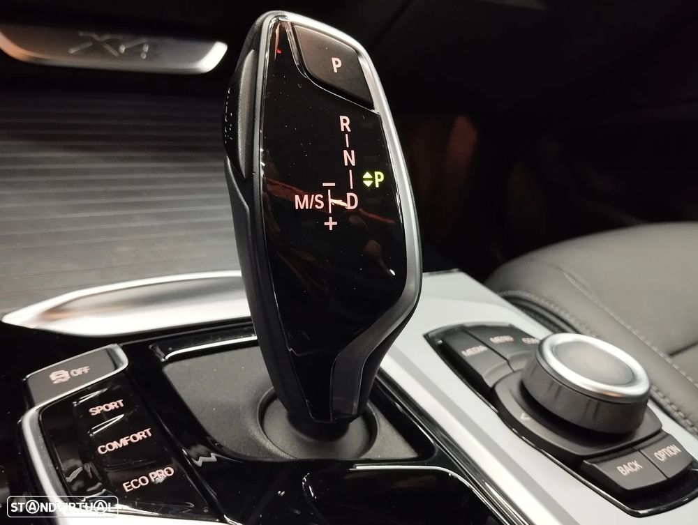 BMW X4 20 d xDrive Auto - 38